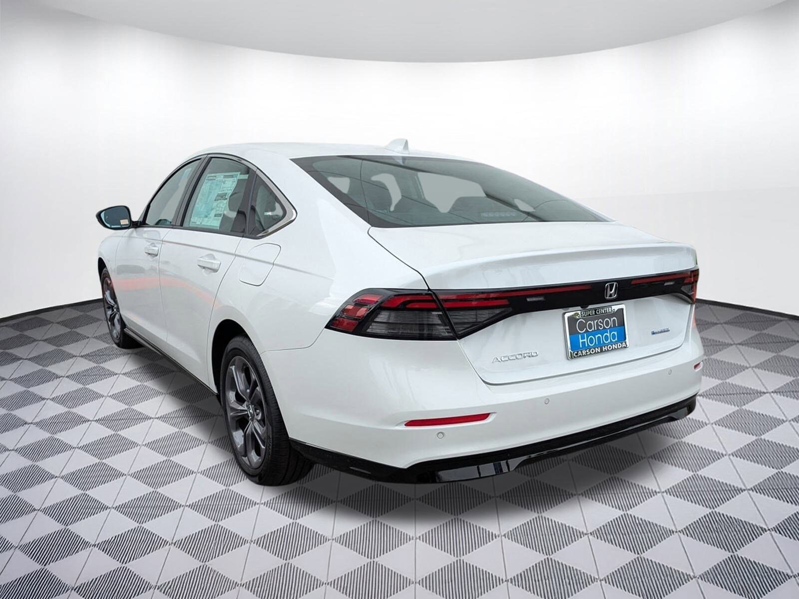 2025 Honda Accord Hybrid EX-L photo 2