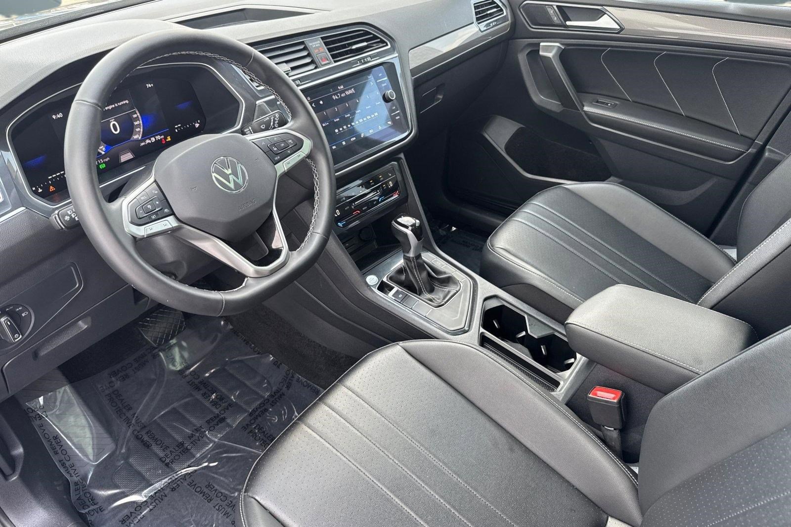 2024 Volkswagen Tiguan SE photo 4
