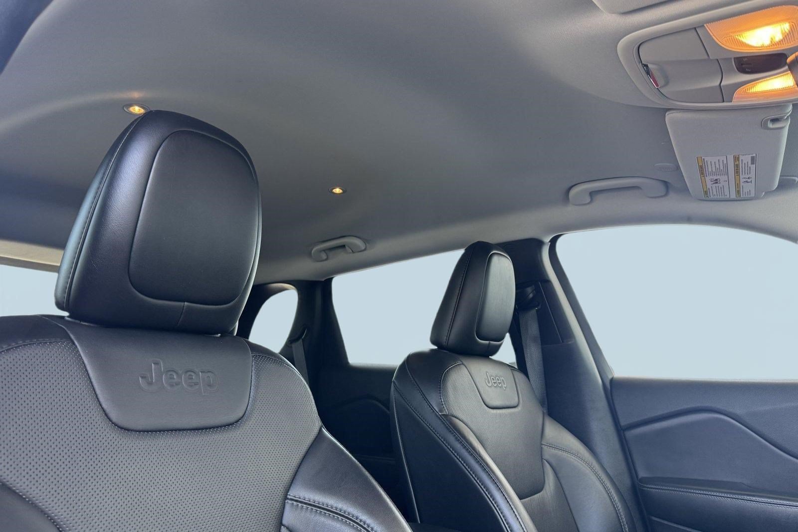 2021 Jeep Cherokee Latitude Lux - Photo 27