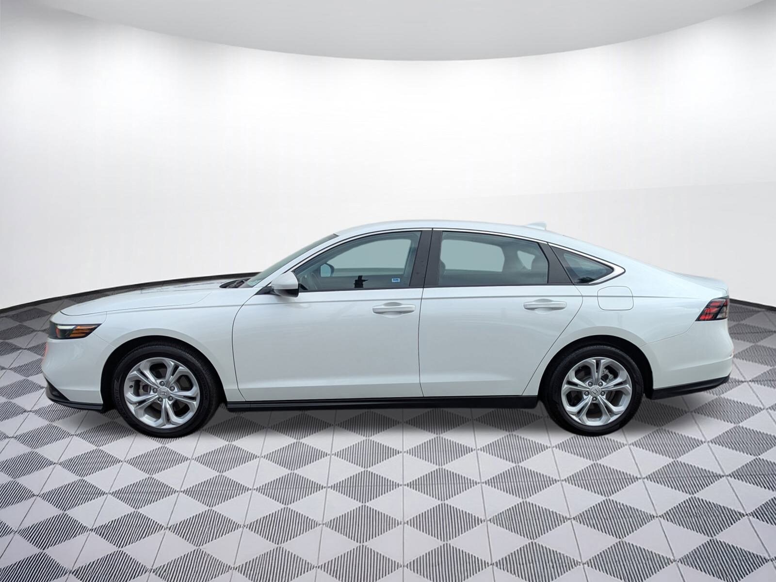 2024 Honda Accord LX photo 3