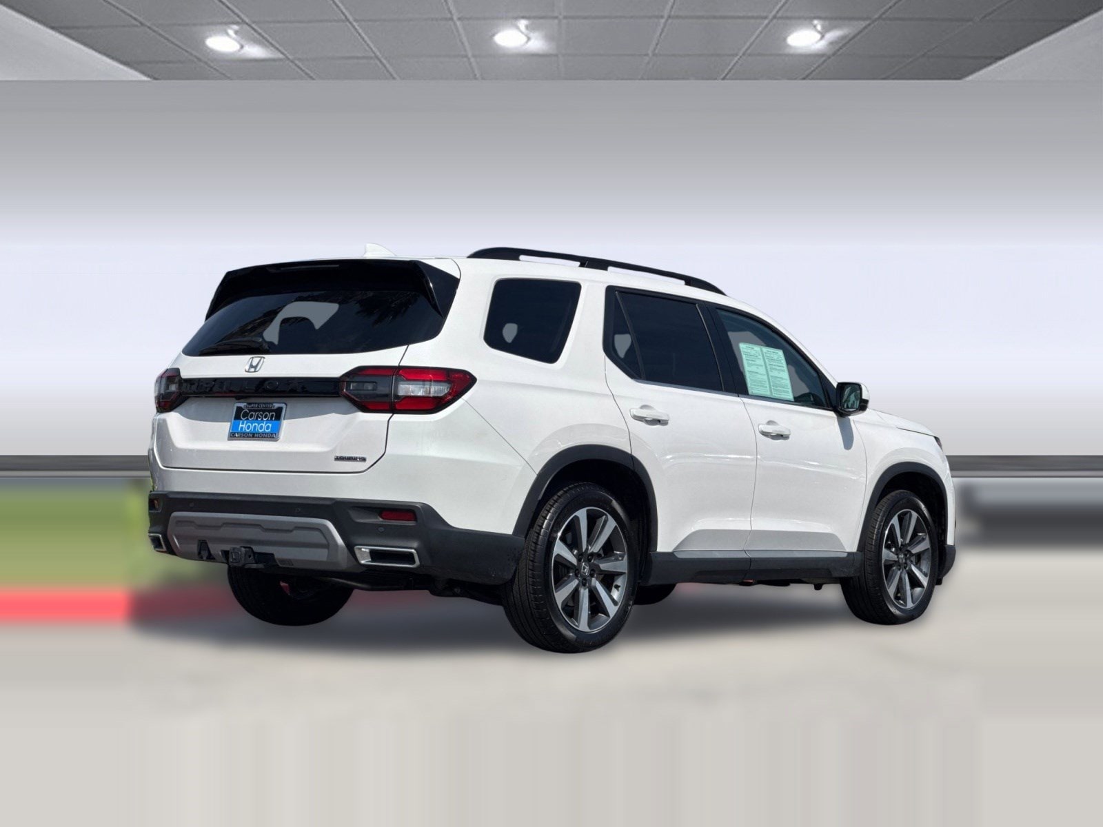 2025 Honda Pilot Touring photo 3