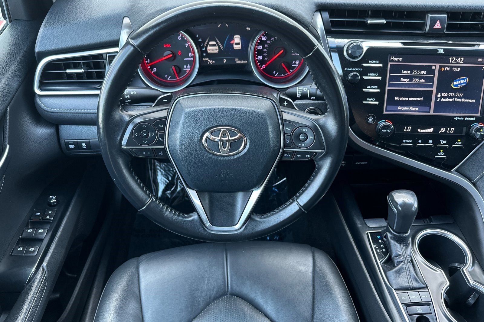2018 Toyota Camry XSE photo 4