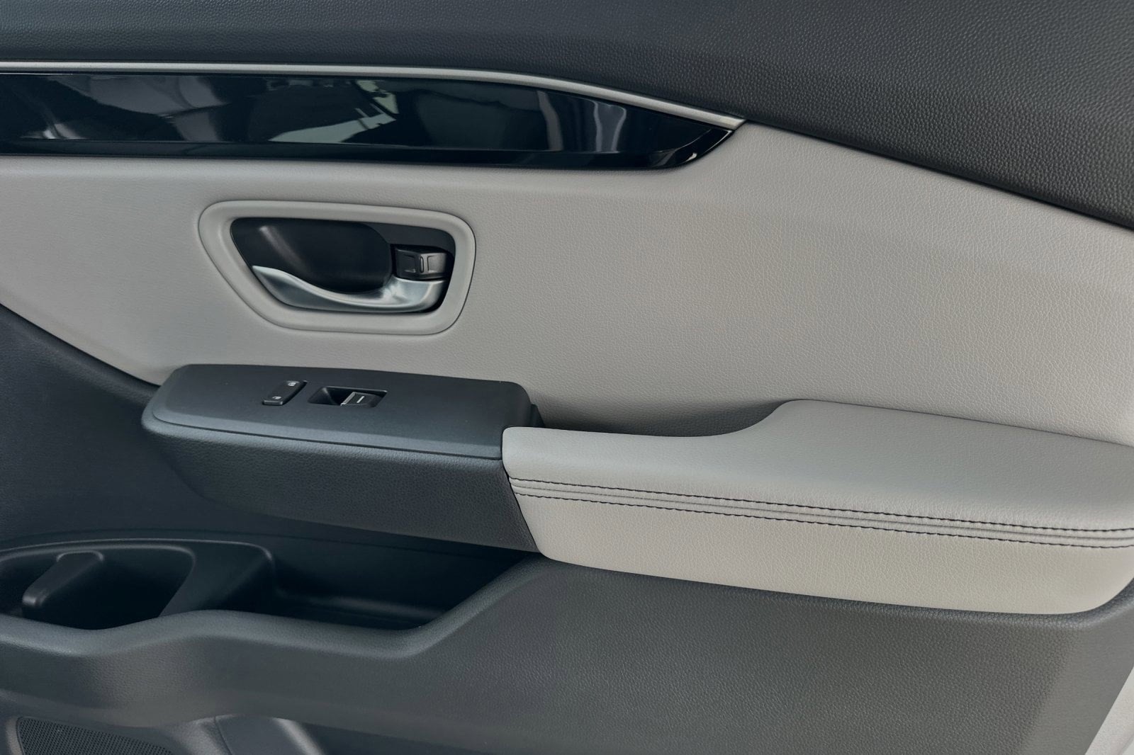 2025 Honda Pilot EX-L - Photo 25