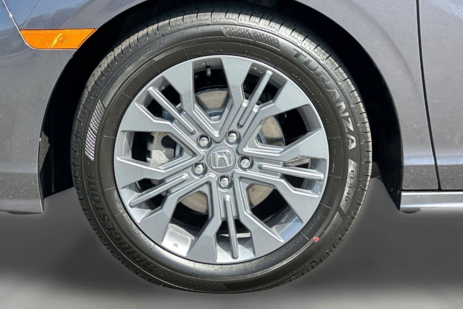 2026 Honda Odyssey Touring - Photo 11