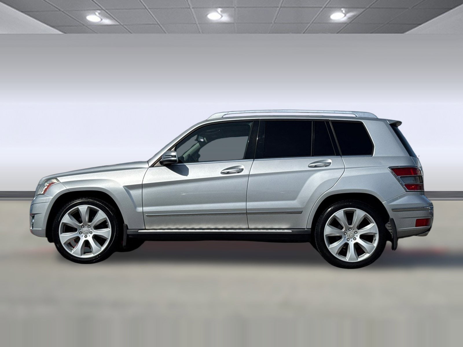 Used 2011 Mercedes-Benz GLK-Class GLK350 with VIN WDCGG5GB3BF694708 for sale in Carson, CA