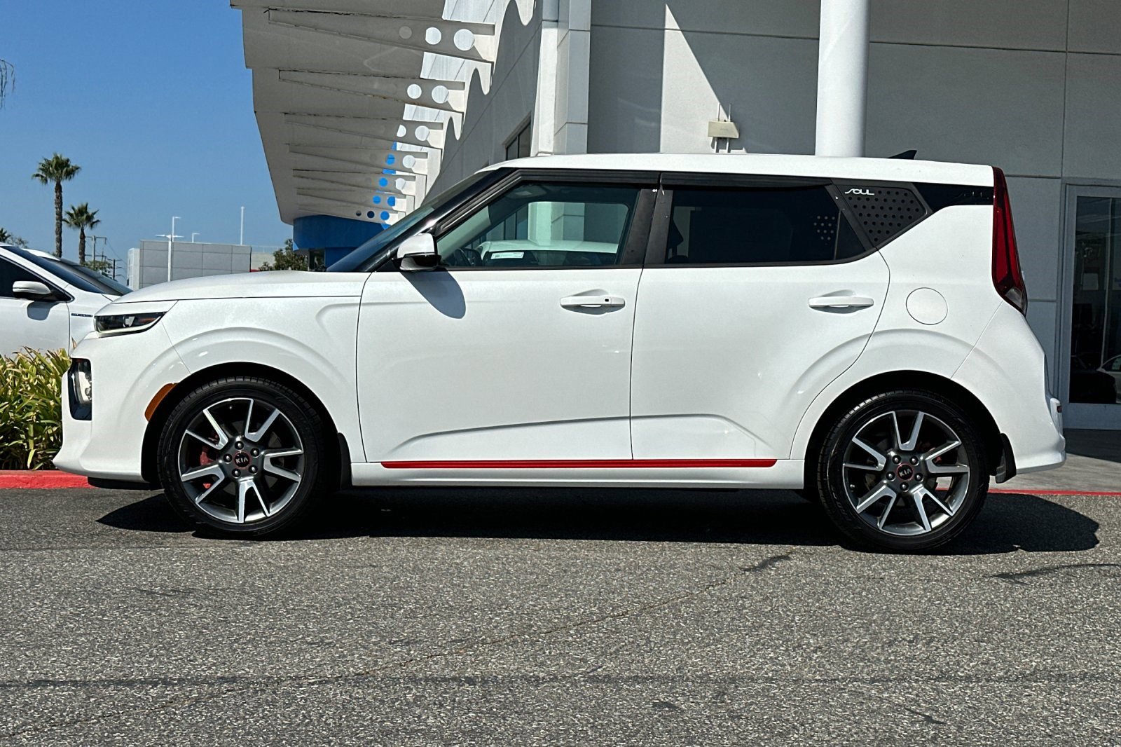 2020 Kia Soul GT-Line Turbo photo 2
