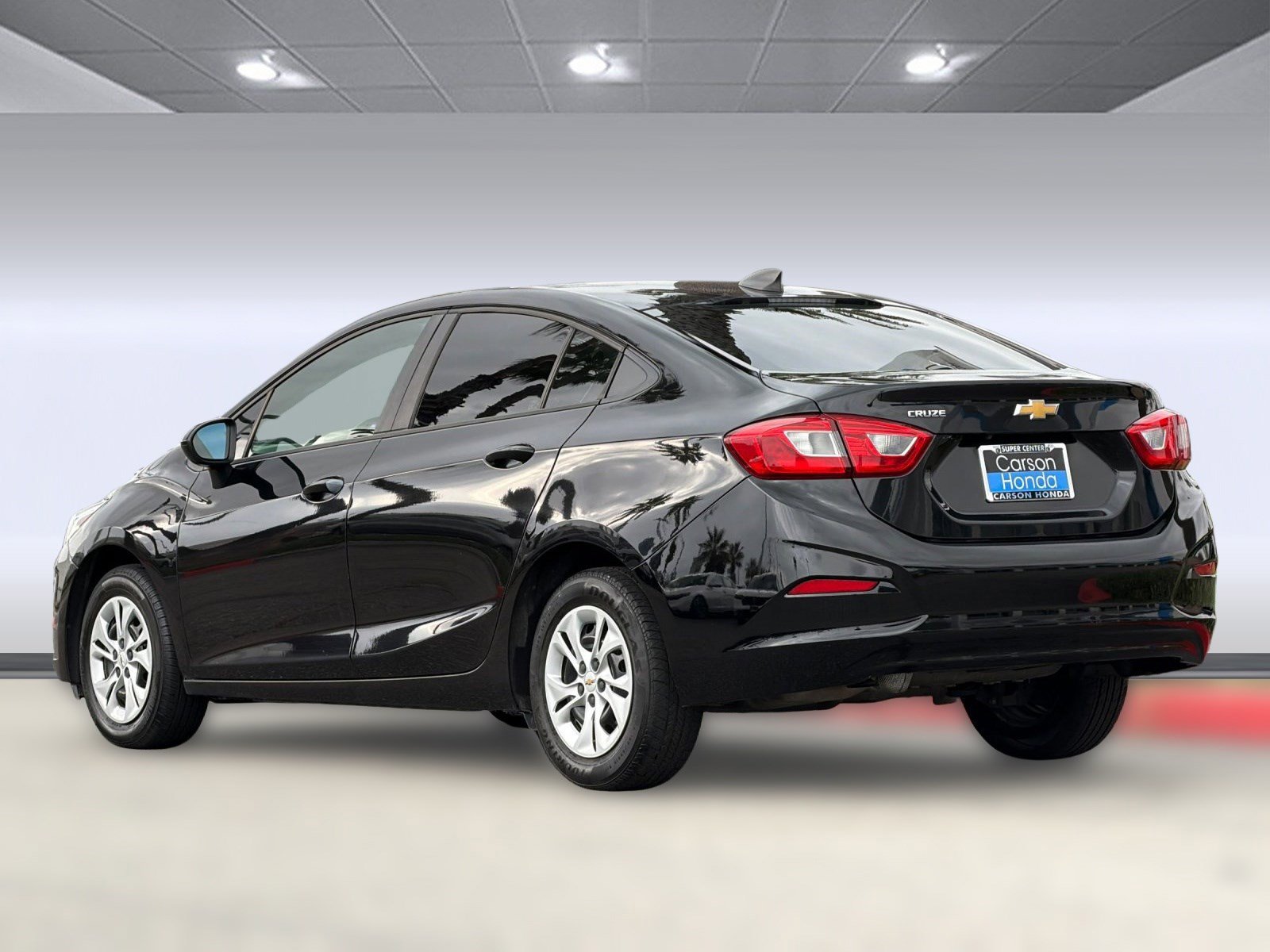 2019 Chevrolet Cruze LS photo 3