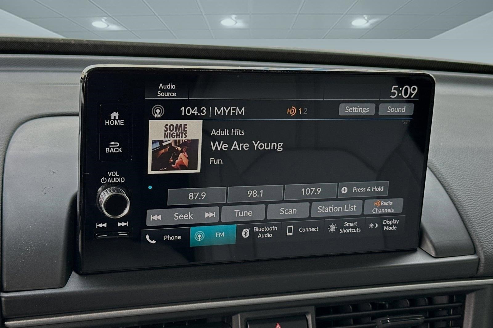 2025 Honda Pilot EX-L - Photo 19