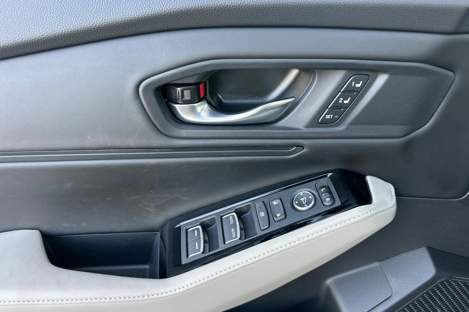 2026 Honda Accord Hybrid Touring - Photo 27