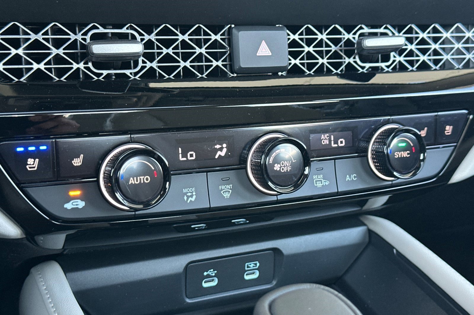 2026 Honda Accord Hybrid Touring - Photo 19