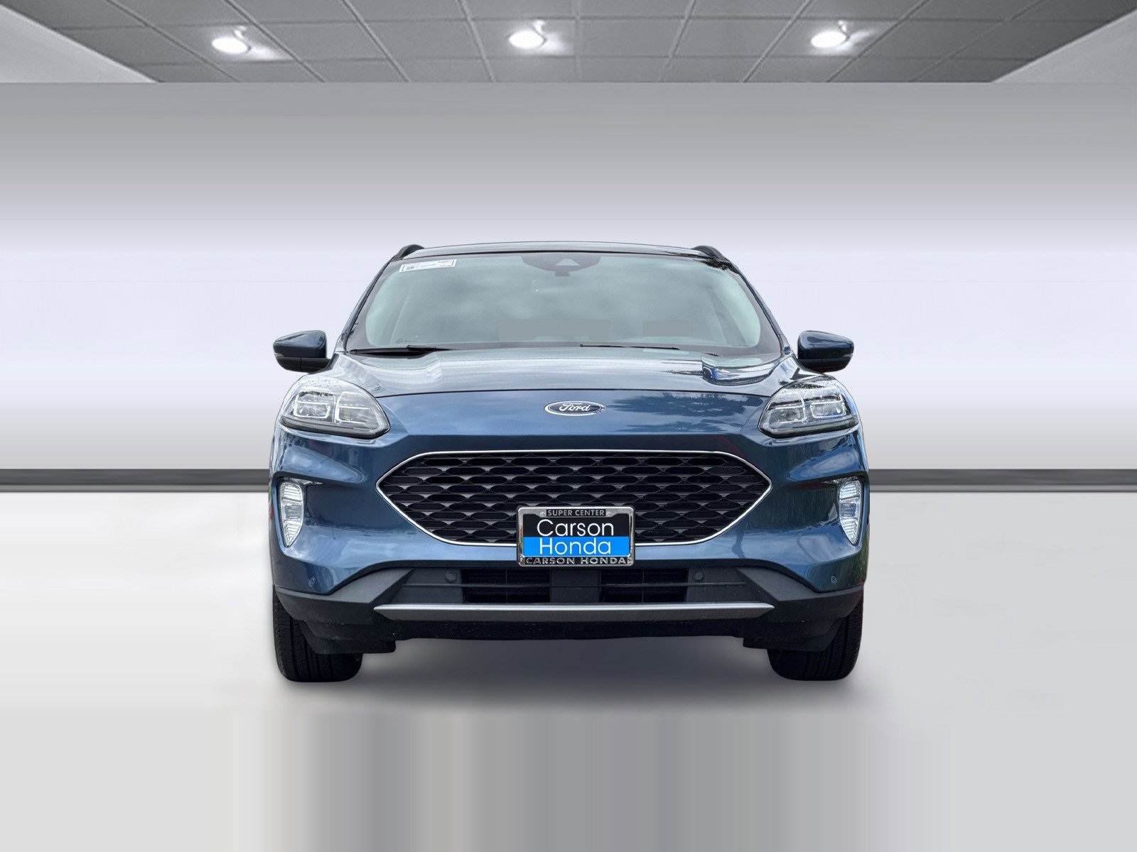 2020 Ford Escape Titanium Hybrid photo 4