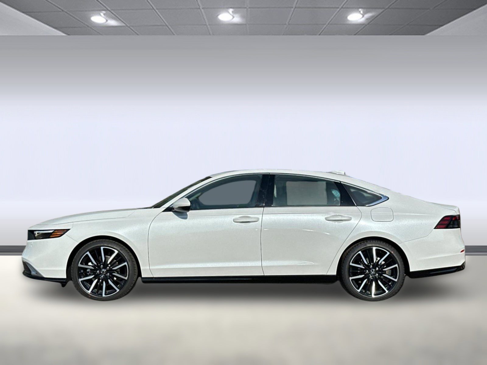 2025 Honda Accord Touring photo 2