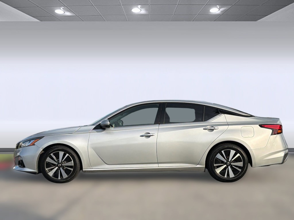 Used 2019 Nissan Altima 2.5 SV Sedan