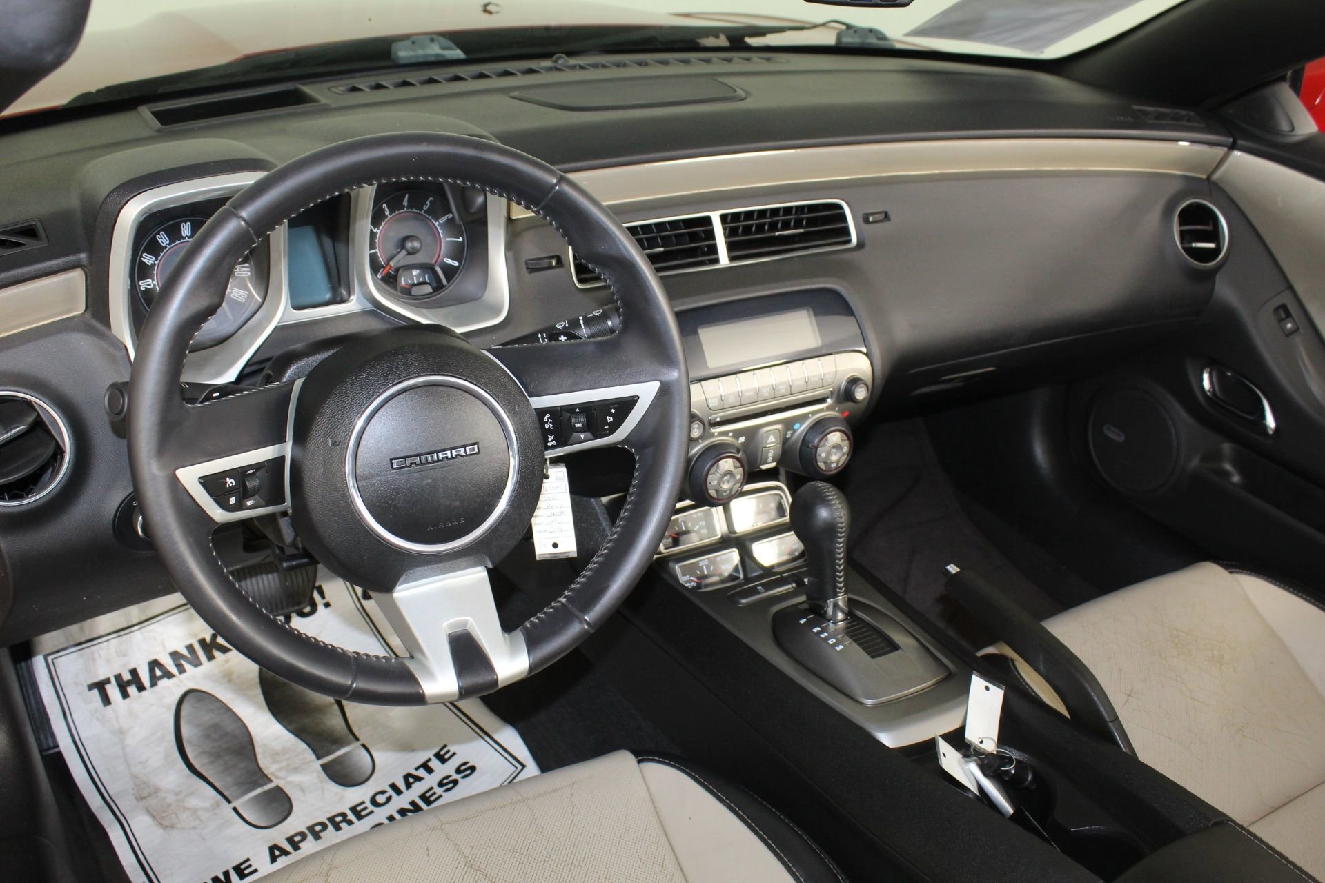 2011 Chevrolet Camaro 2LT photo 4