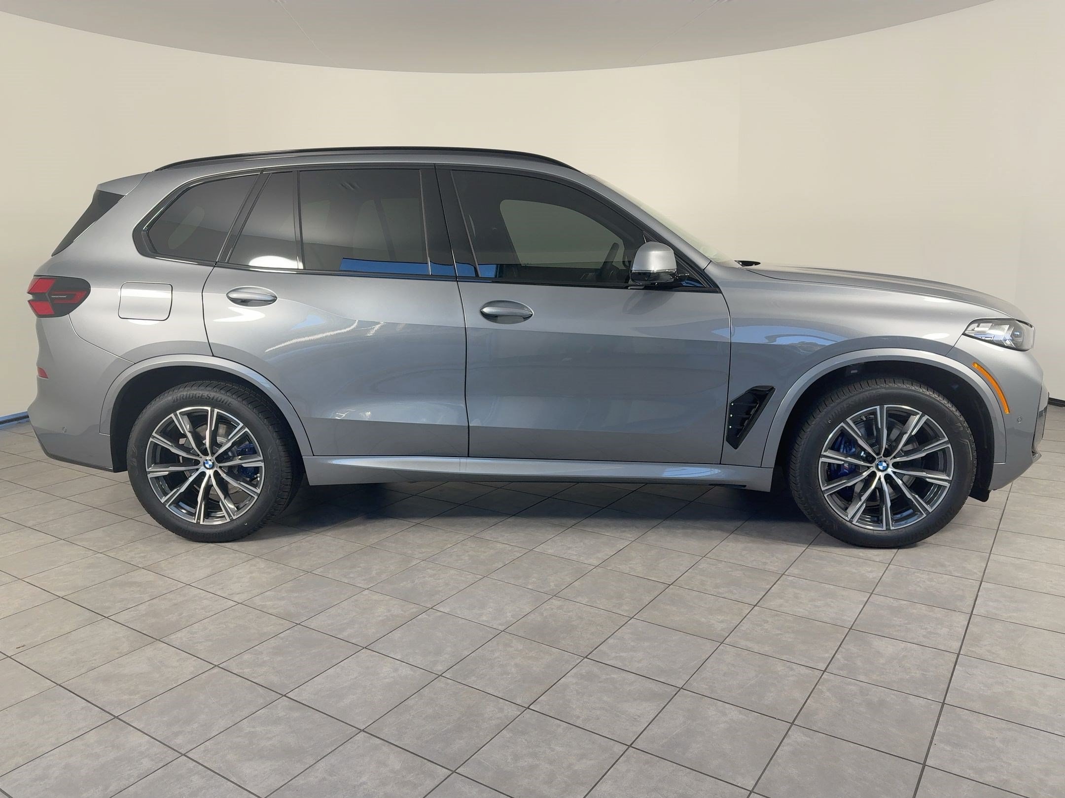 2026 BMW X5 40i - Photo 8