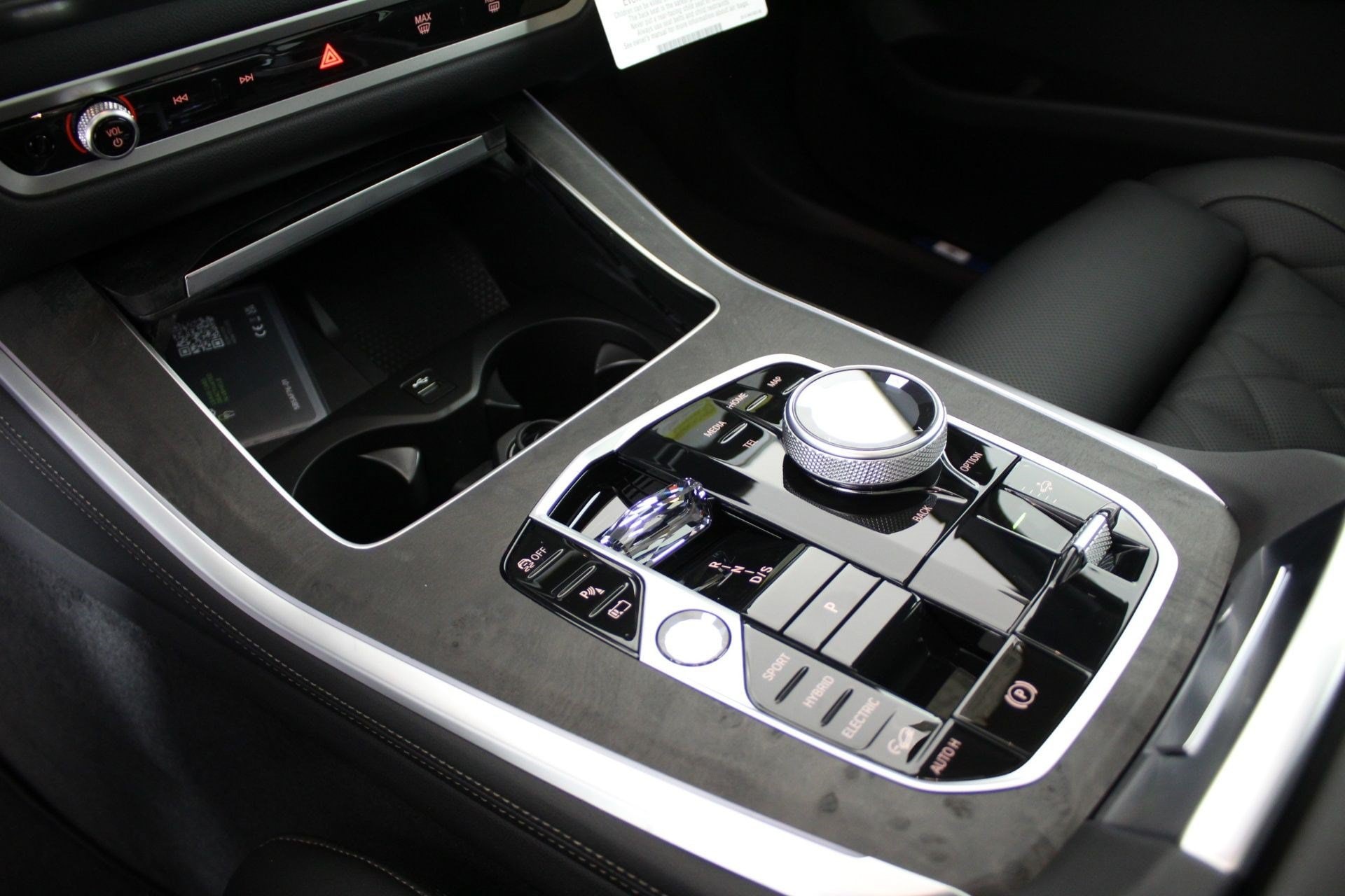 2026 BMW X5 50e - Photo 24