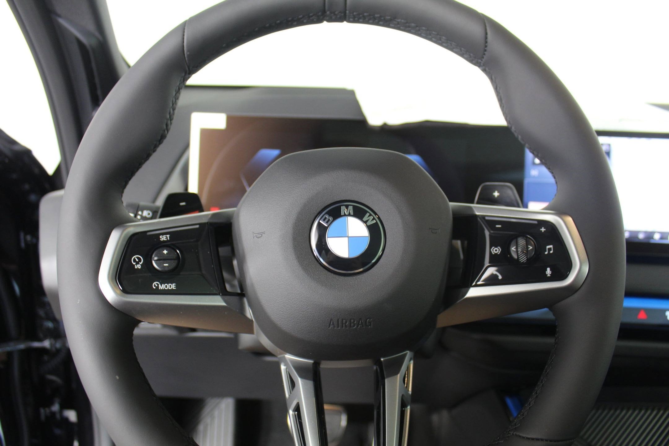 2026 BMW X3 30 - Photo 14