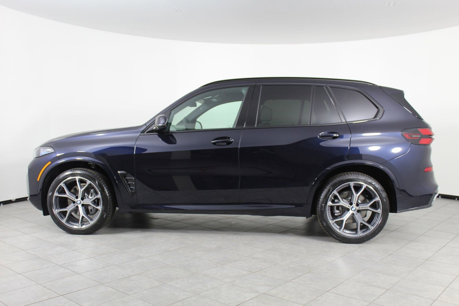 2026 Bmw X5 xDrive40i photo 2