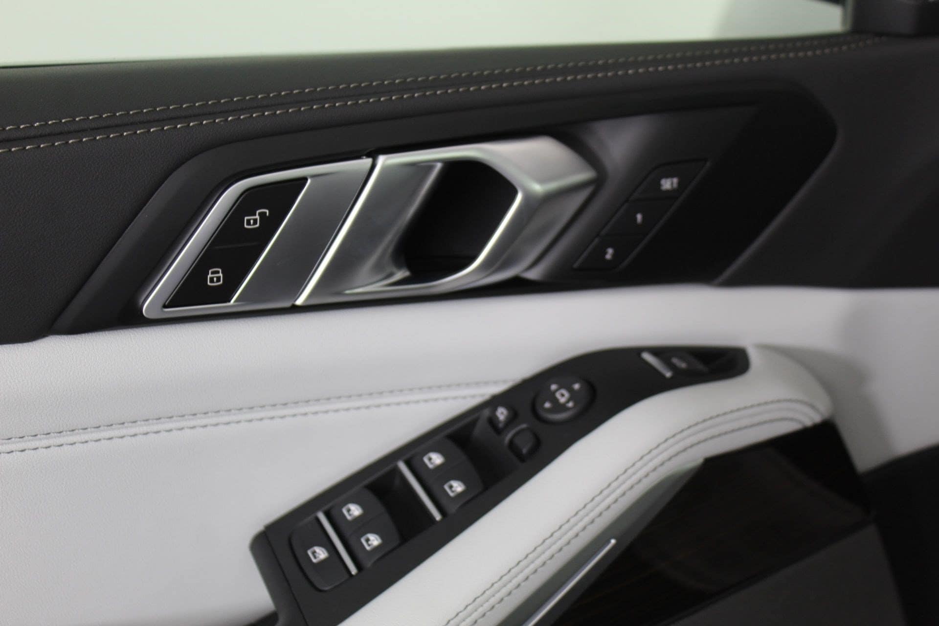2026 BMW X5 40i - Photo 23