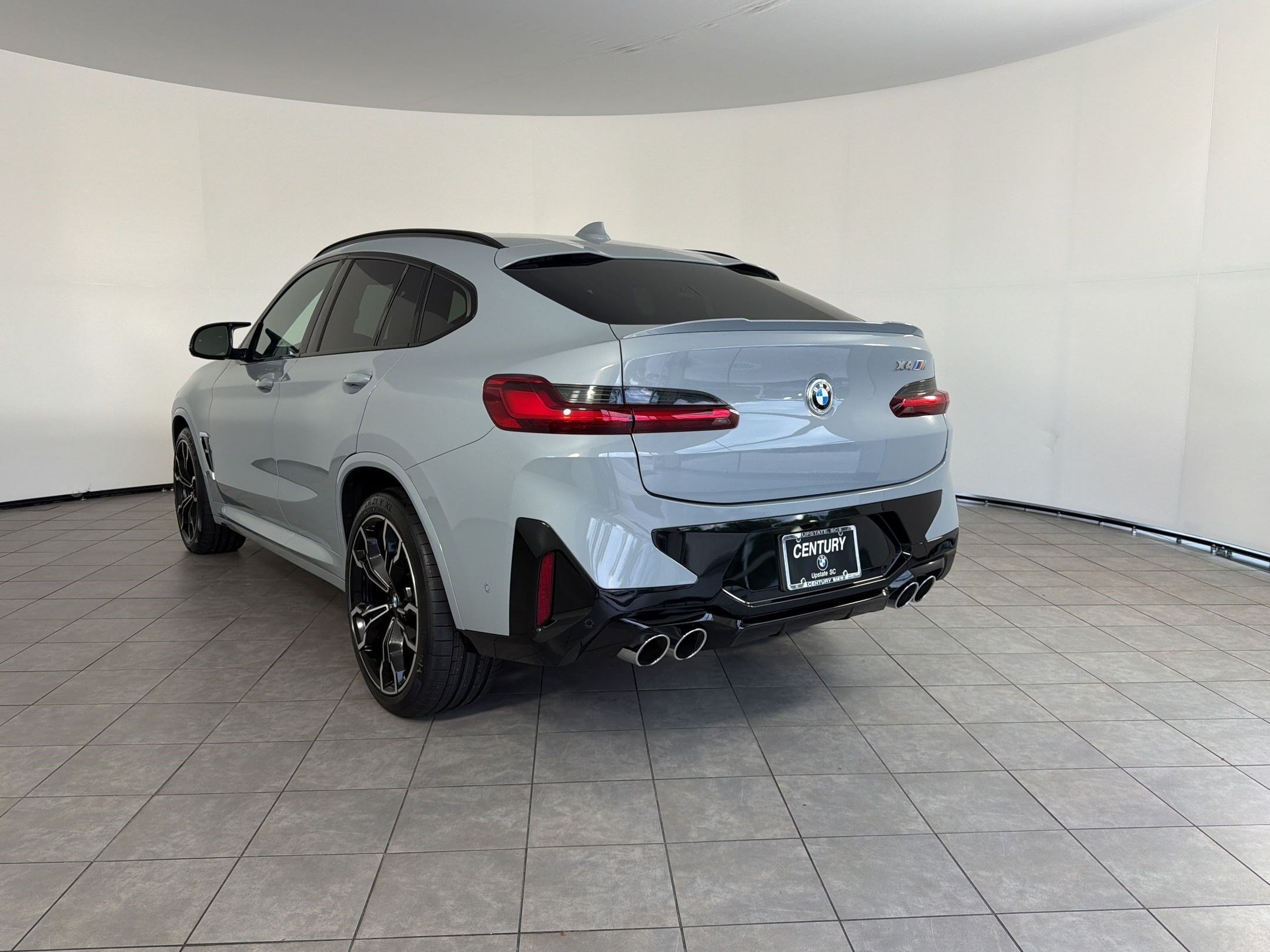 X4 M SUV