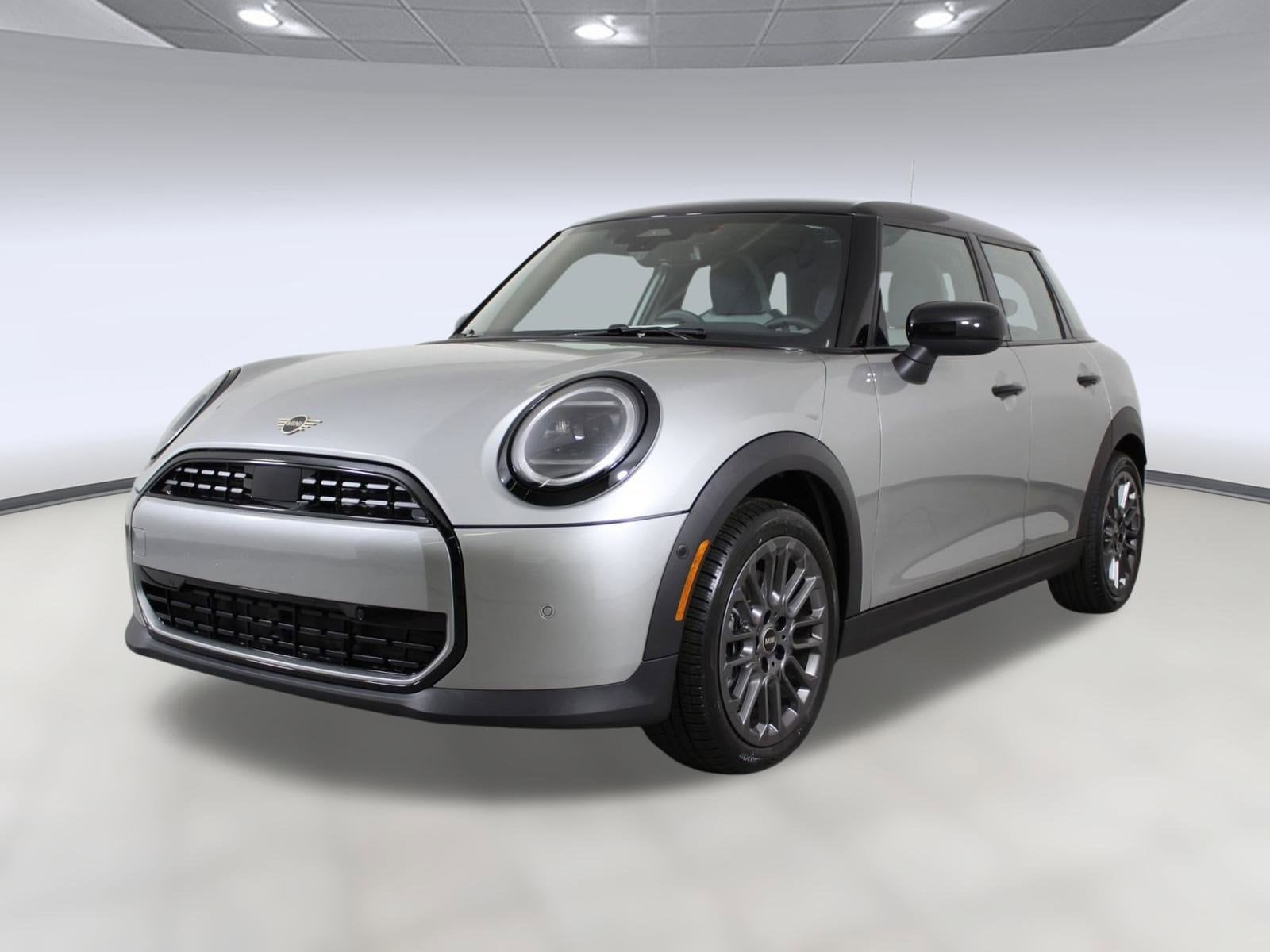 2026 MINI Hardtop's photo