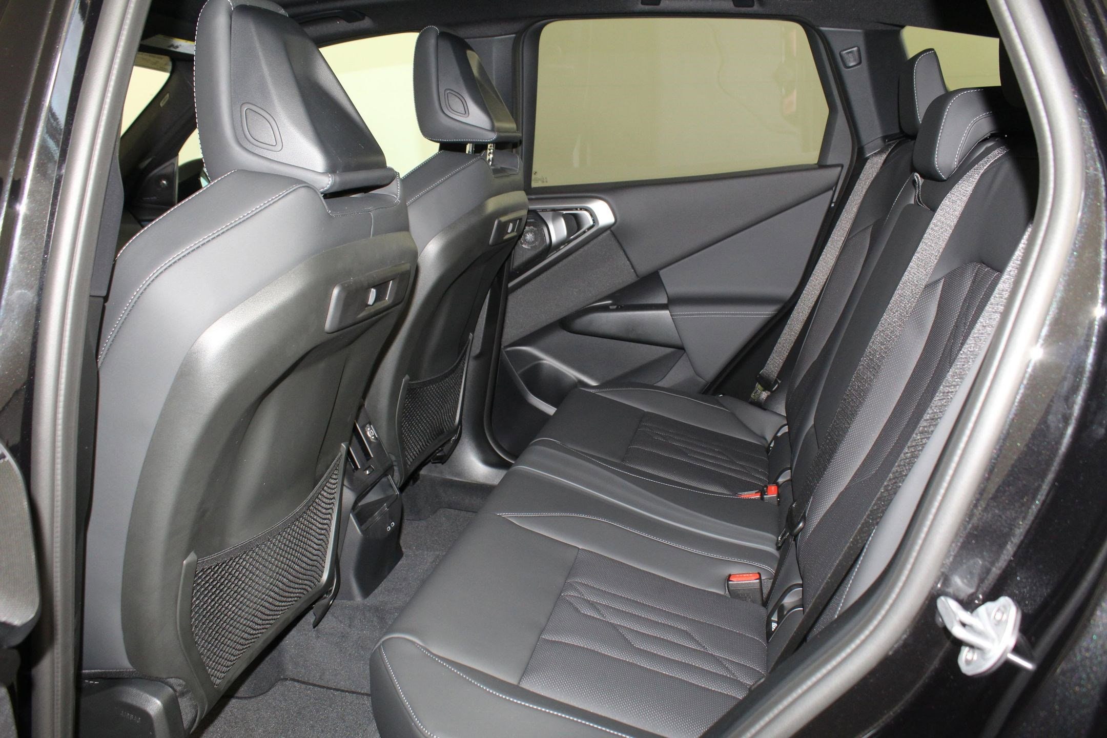 2026 BMW X3 30 - Photo 25