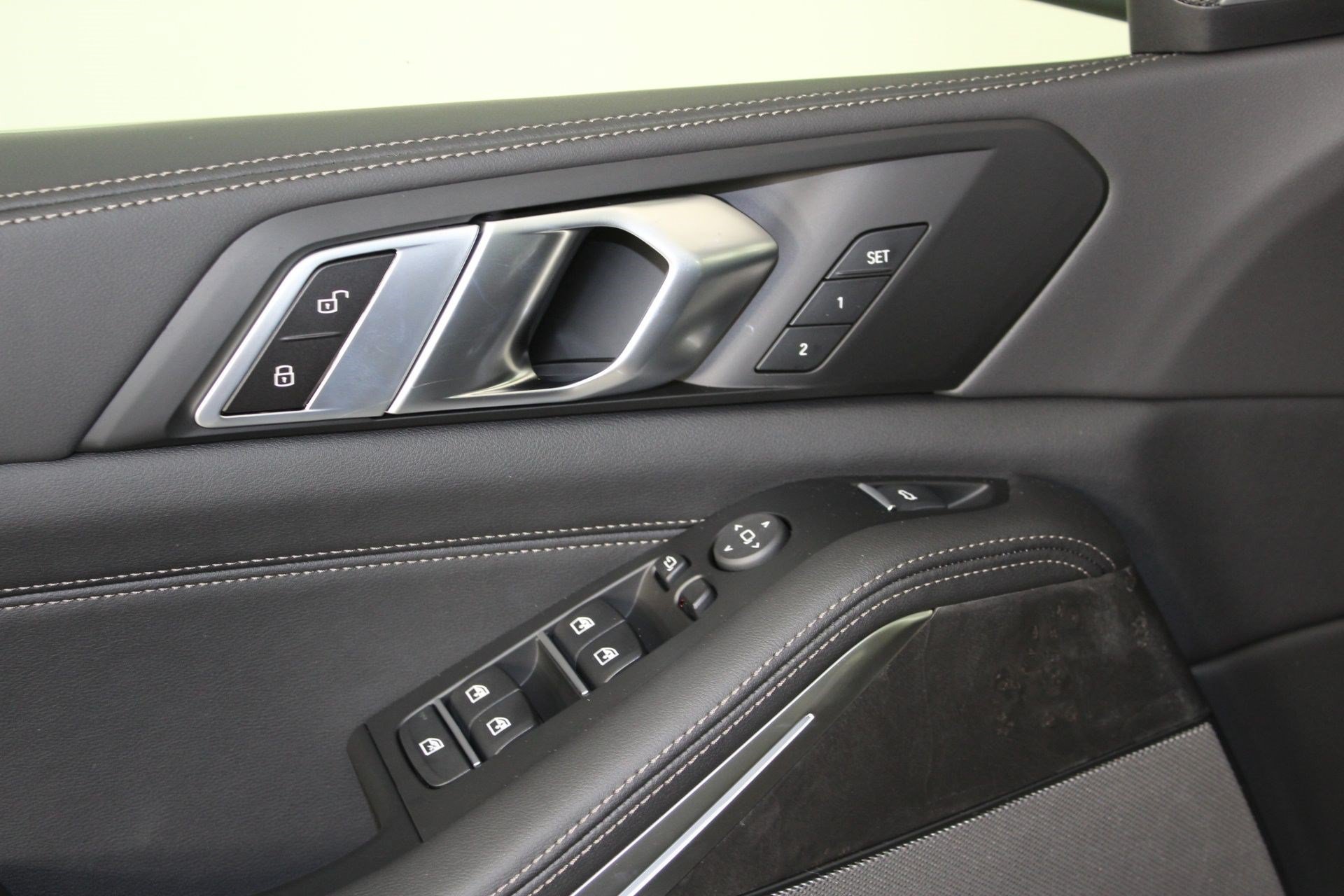 2026 BMW X5 50e - Photo 22