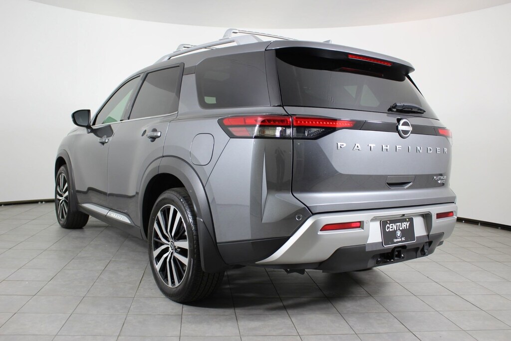 Used 2024 Nissan Pathfinder Platinum SUV