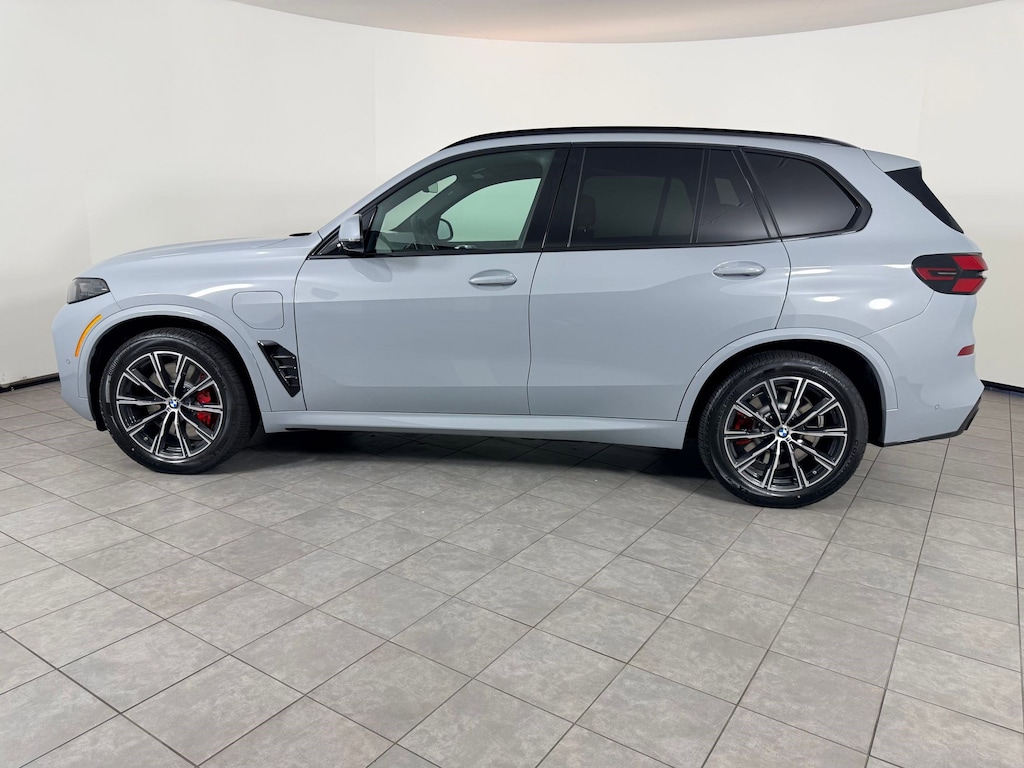 New 2026 BMW X5 PHEV xDrive50e SUV