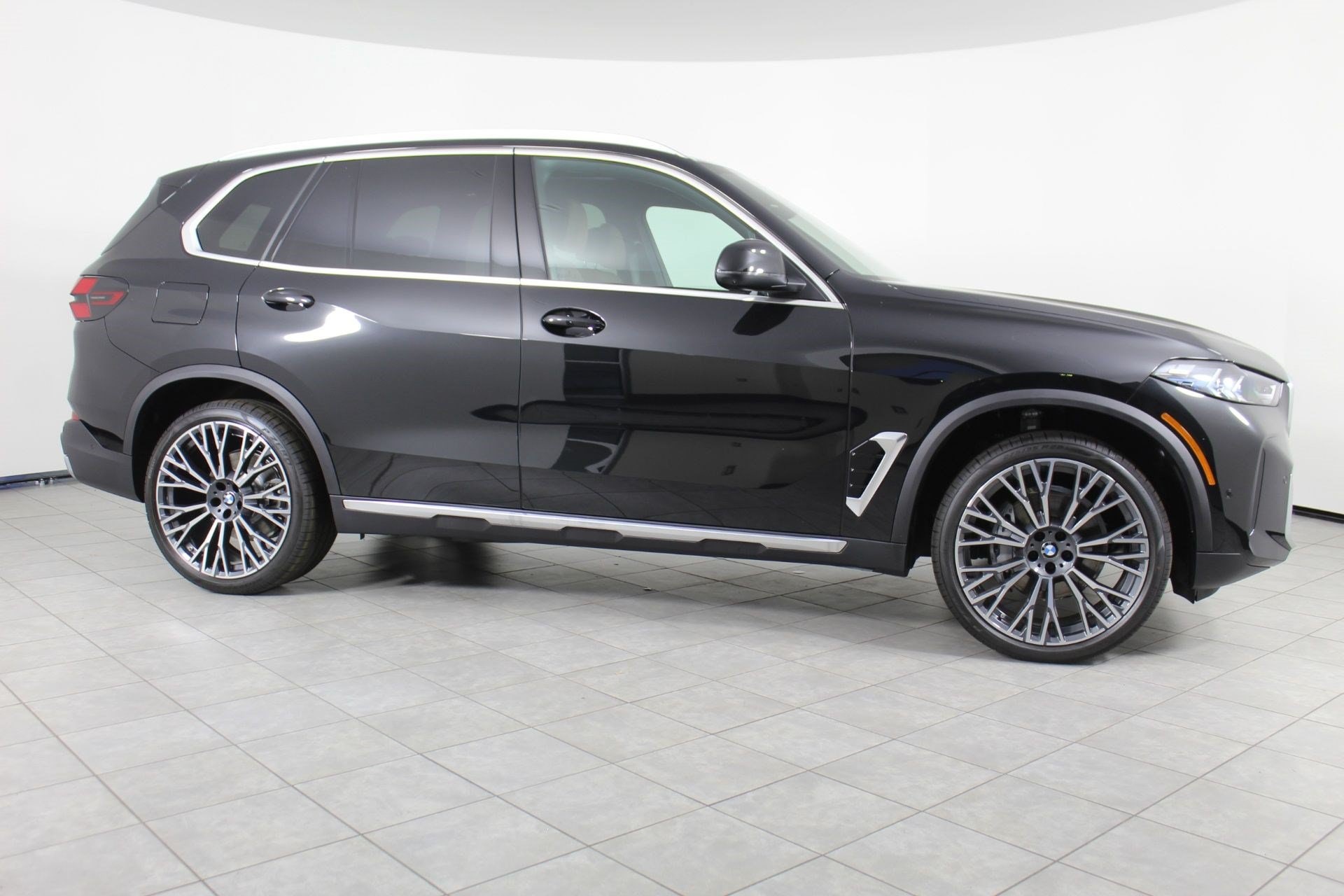 2026 BMW X5 40i - Photo 8