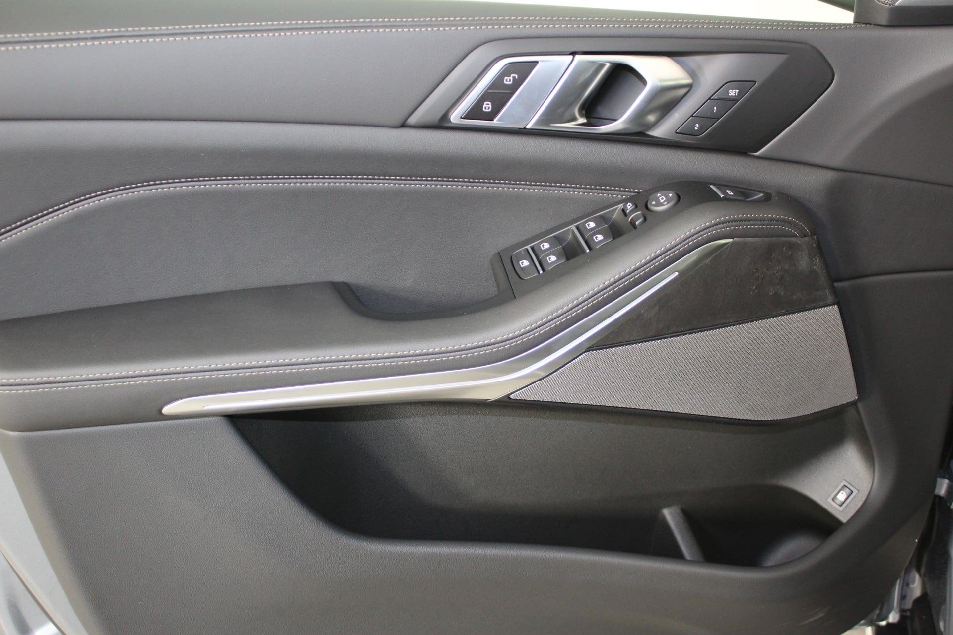 2026 BMW X5 50e - Photo 12