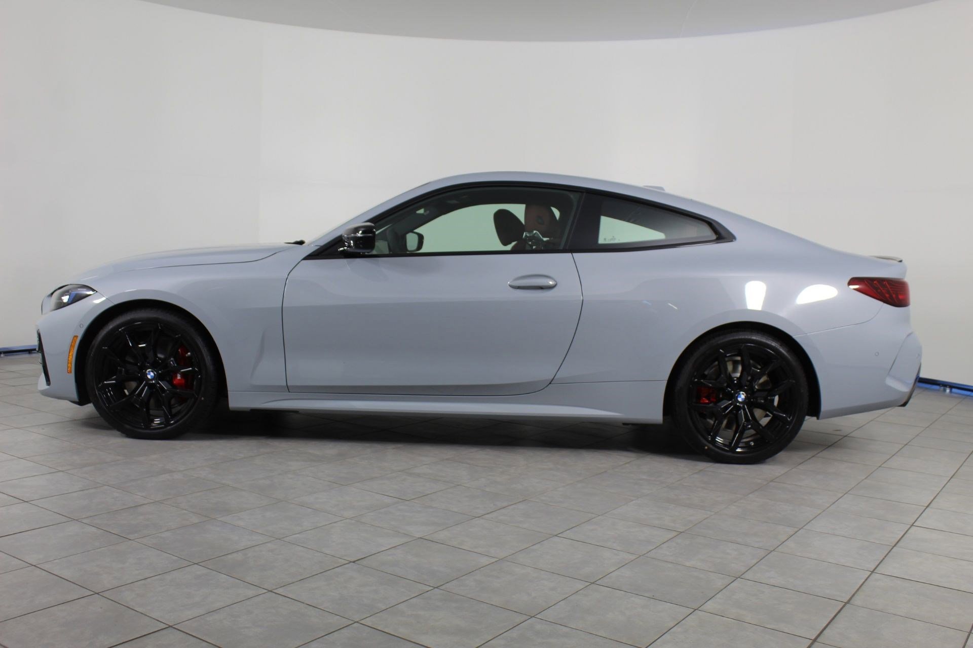 2026 Bmw 430i photo 2