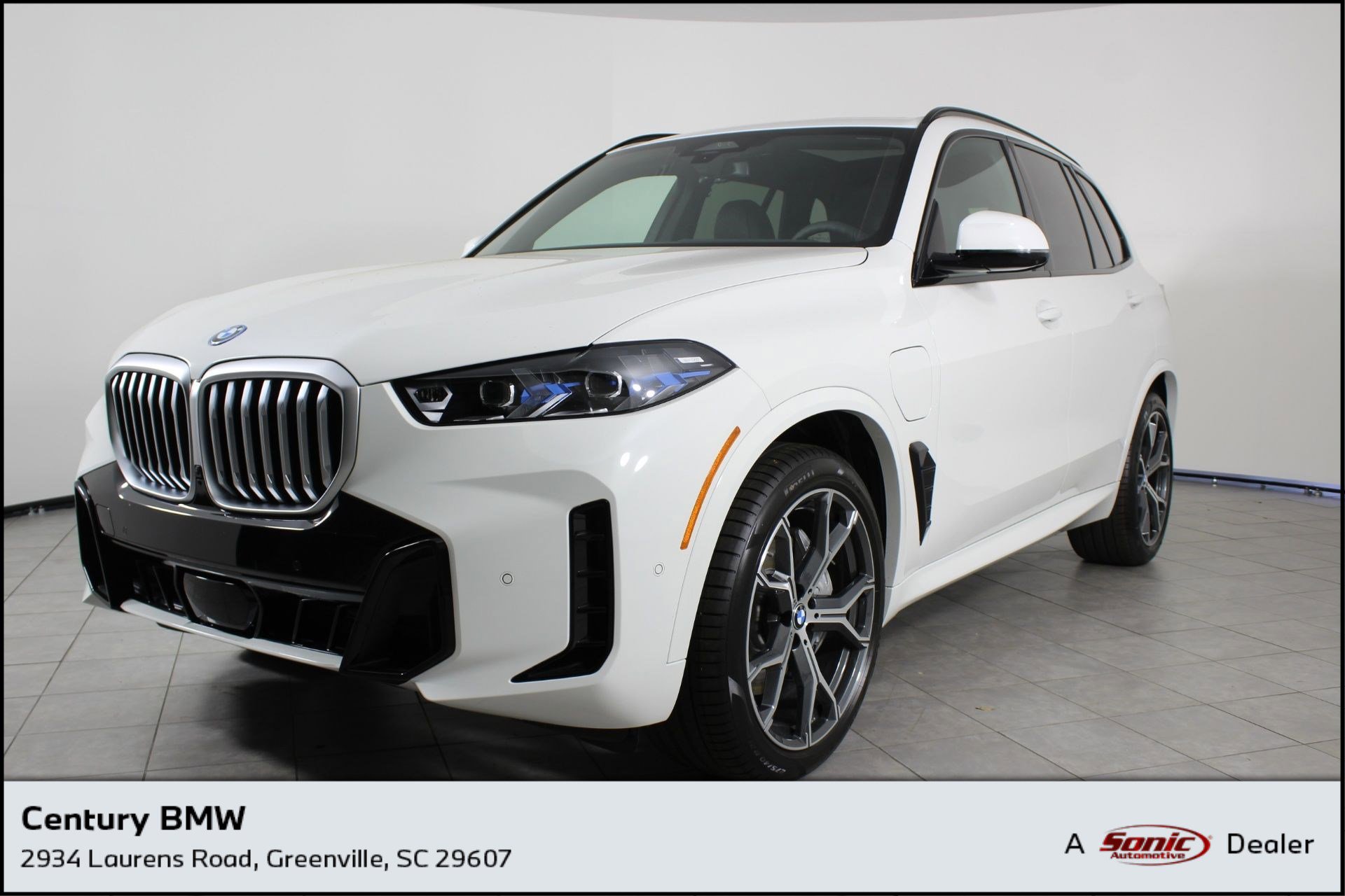 2026 BMW X5 50e's photo