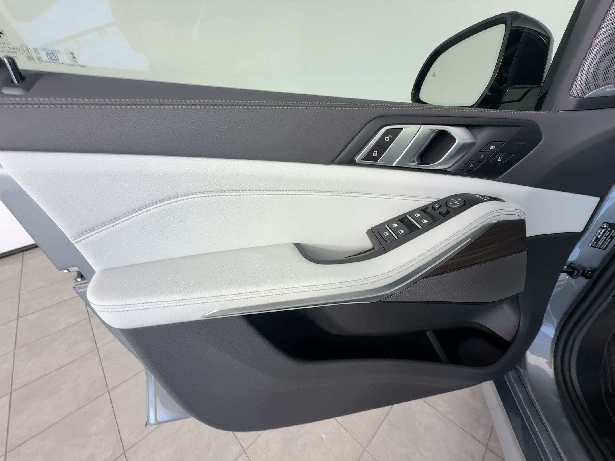 2026 BMW X5 40i - Photo 12