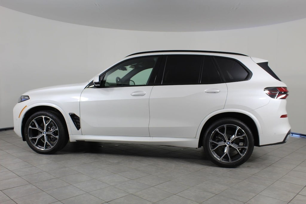 New 2026 BMW X5 xDrive40i SUV