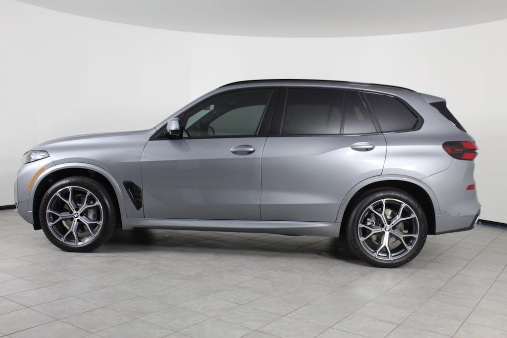 New 2026 BMW X5 xDrive40i SUV