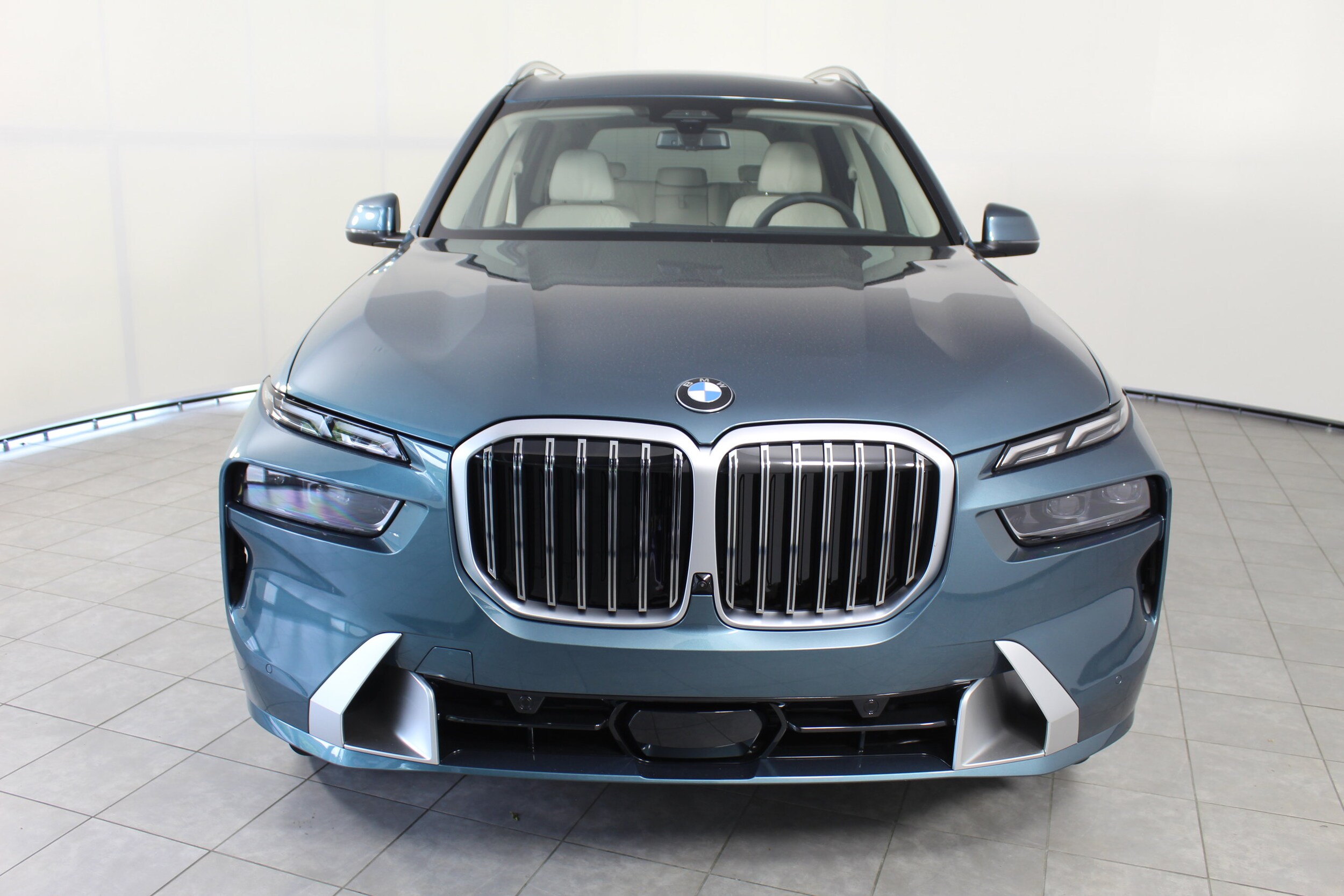 2026 Bmw X7 xDrive40i photo 3