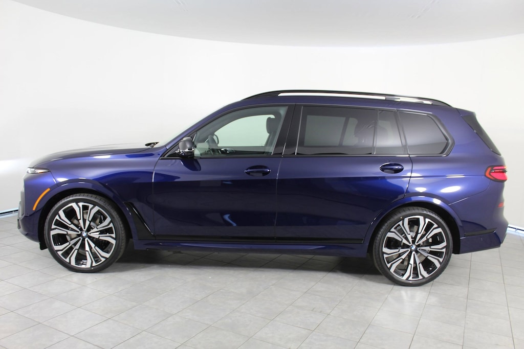 New 2026 BMW X7 M60i SUV