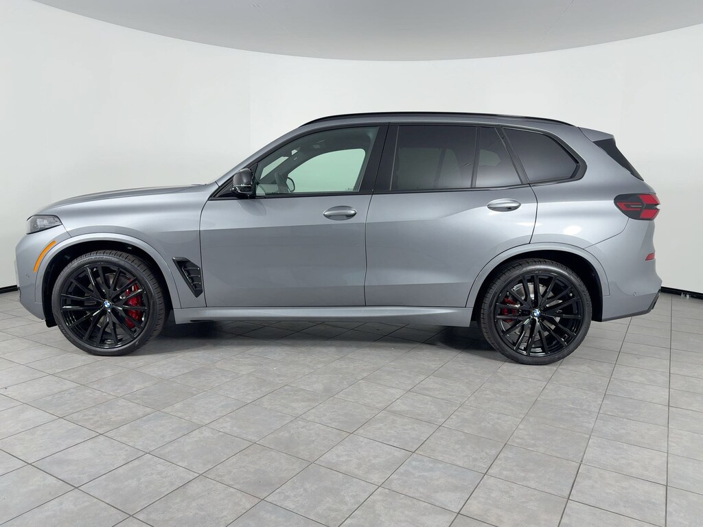 New 2026 BMW X5 M60i SUV