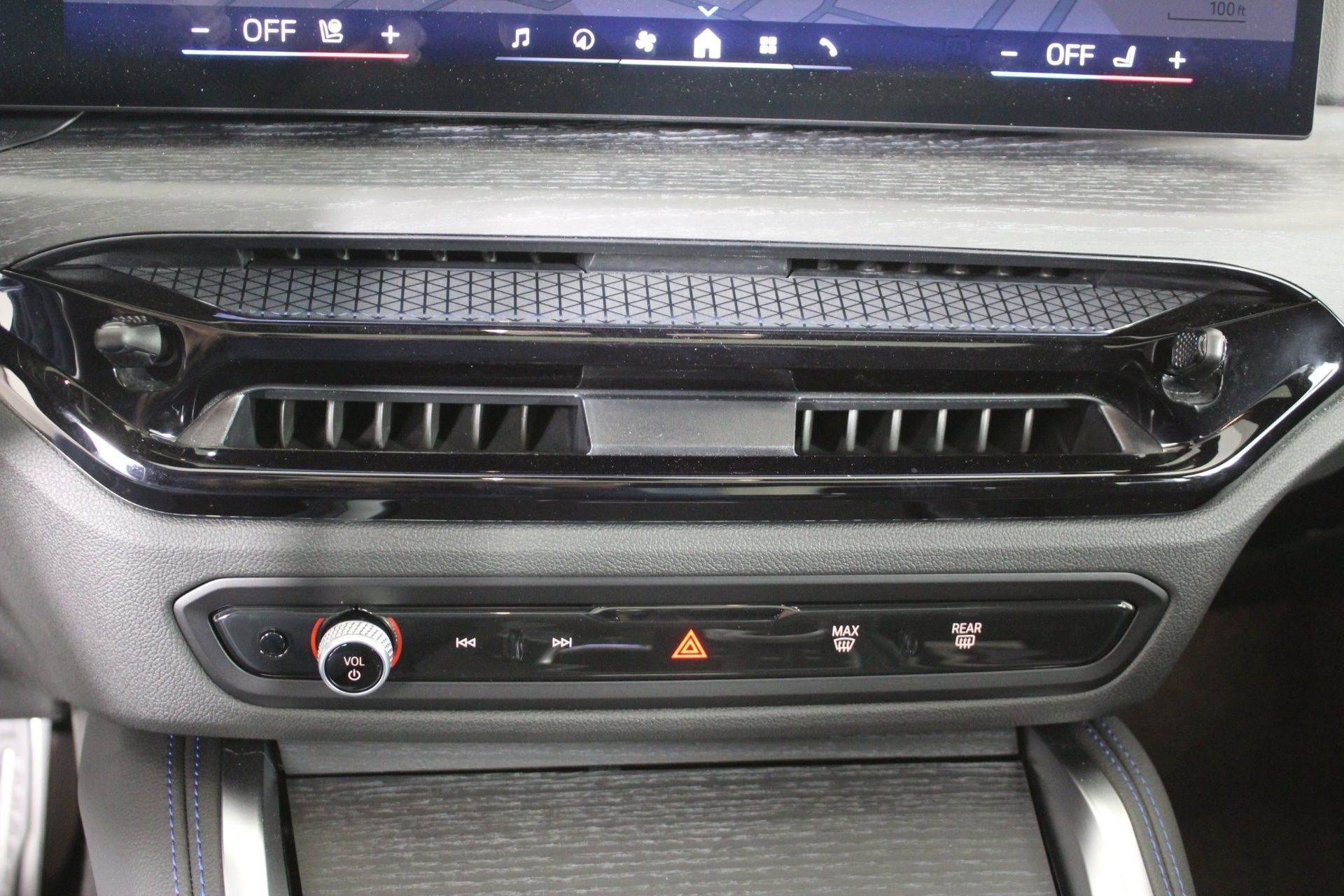 2026 BMW 2 Series 230i - Photo 17