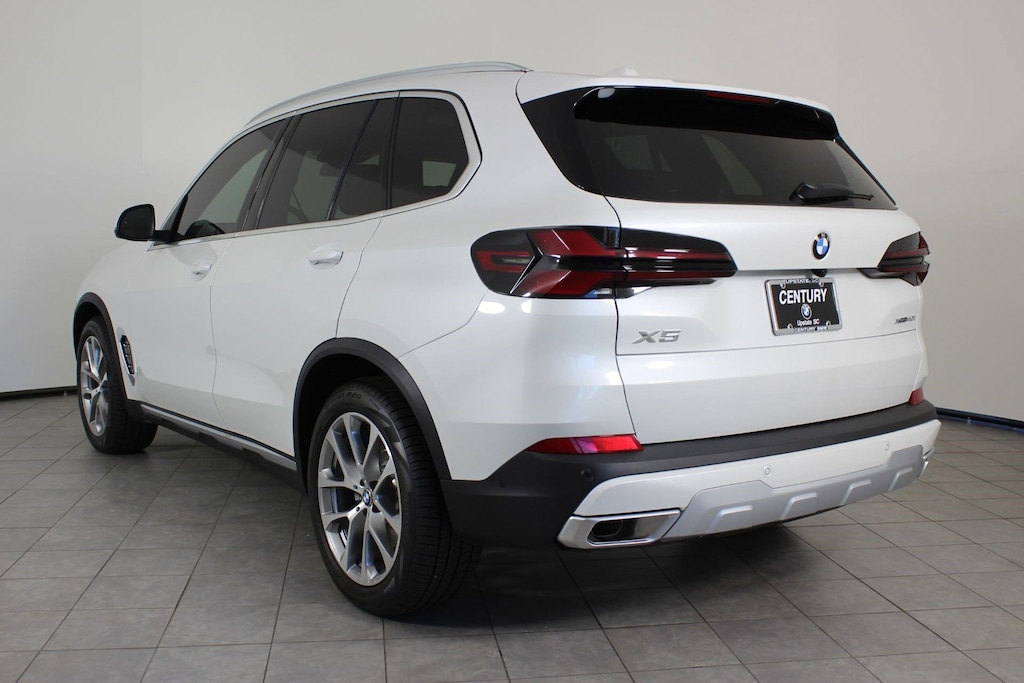New 2026 BMW X5 xDrive40i SUV