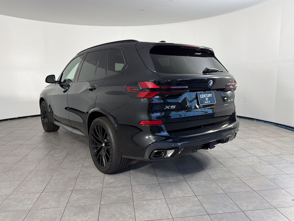 New 2026 BMW X5 sDrive40i SUV
