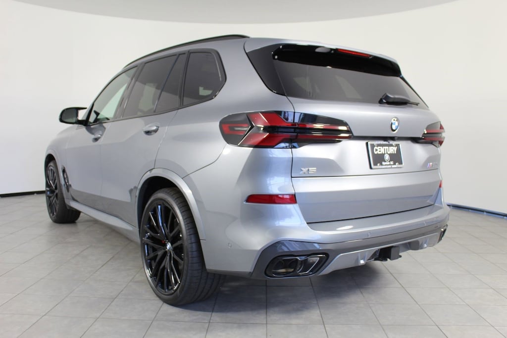 New 2026 BMW X5 M60i SUV