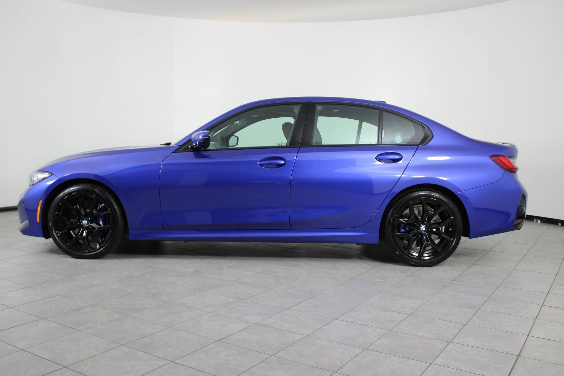2026 BMW 3 Series 330i - Photo 2