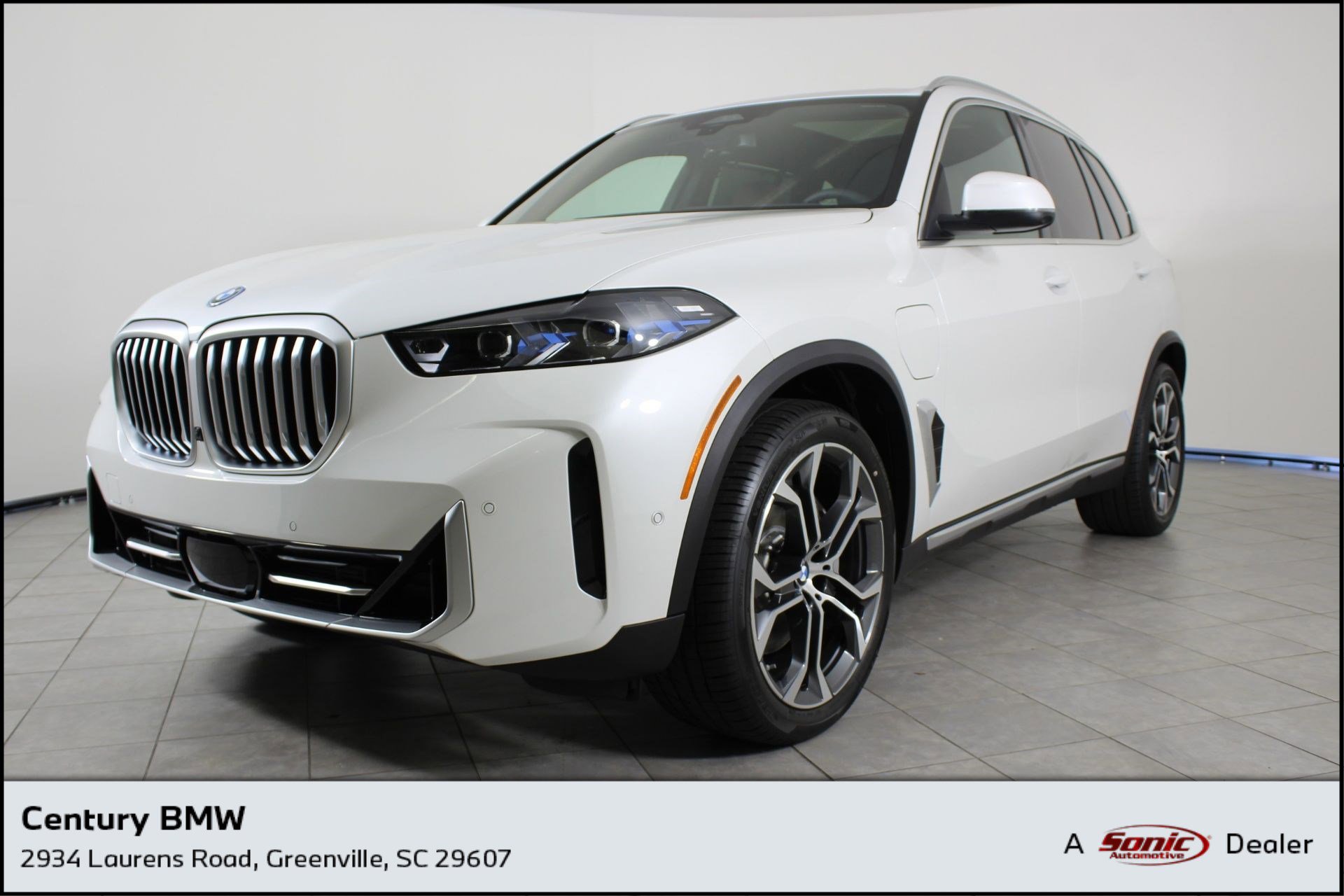 2026 BMW X5 50e's photo