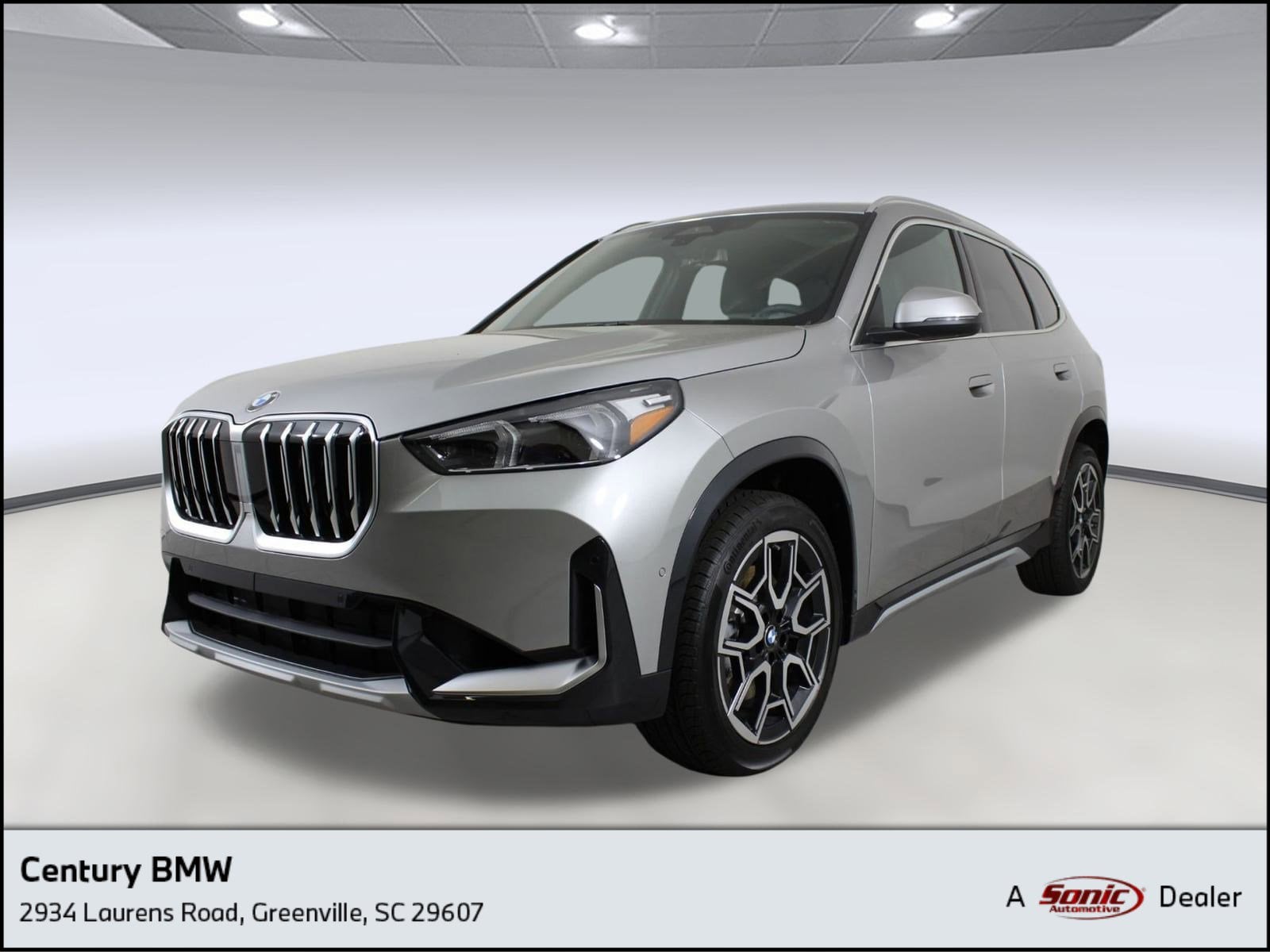 2026 BMW X1 28i's photo