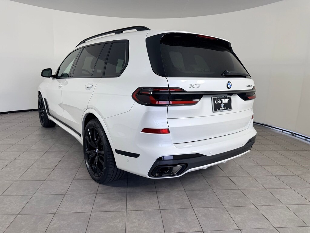 New 2026 BMW X7 xDrive40i SUV