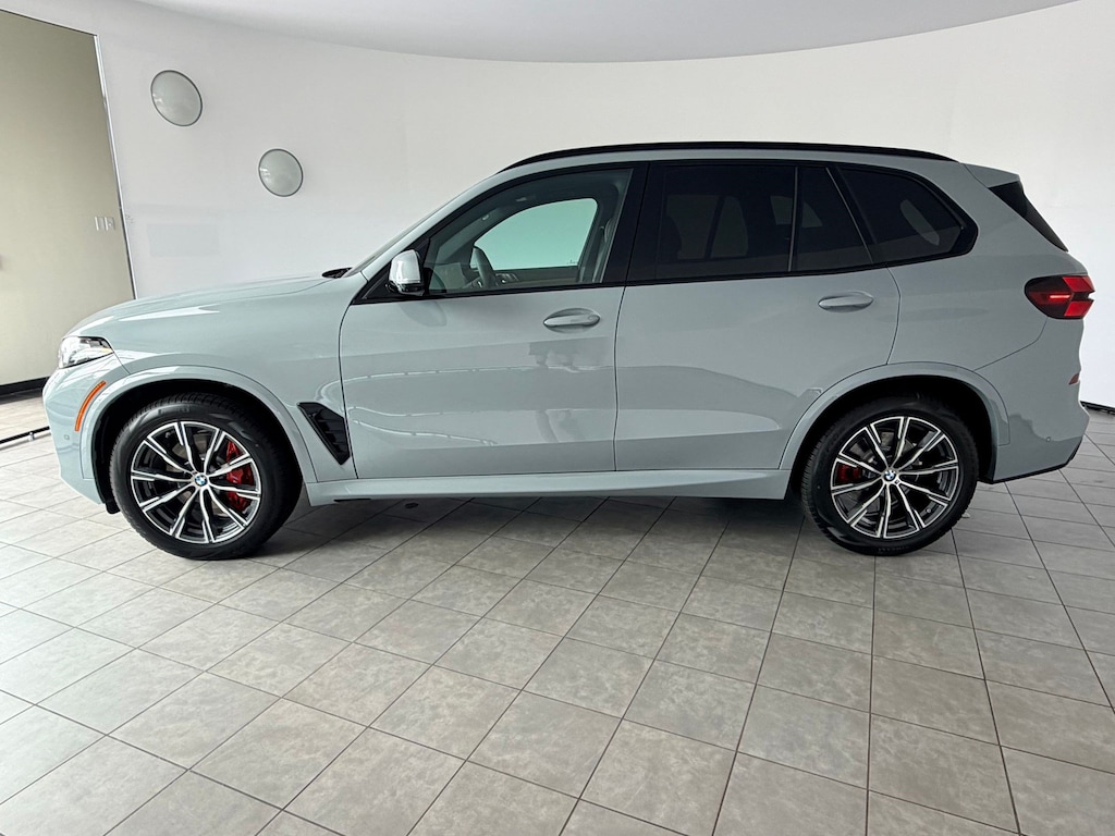 New 2026 BMW X5 xDrive40i SUV