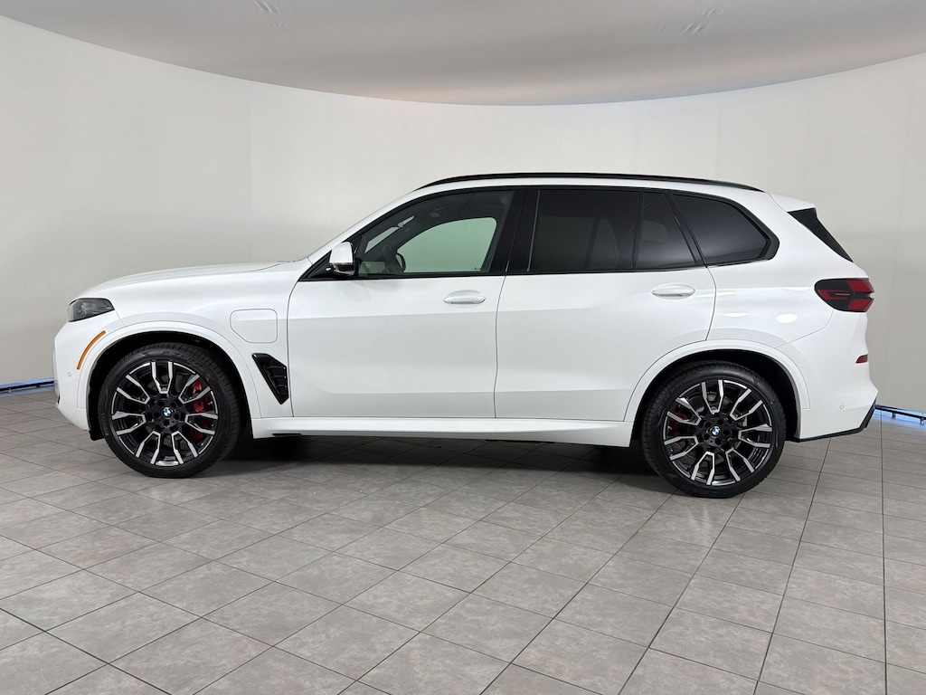 New 2026 BMW X5 PHEV xDrive50e SUV