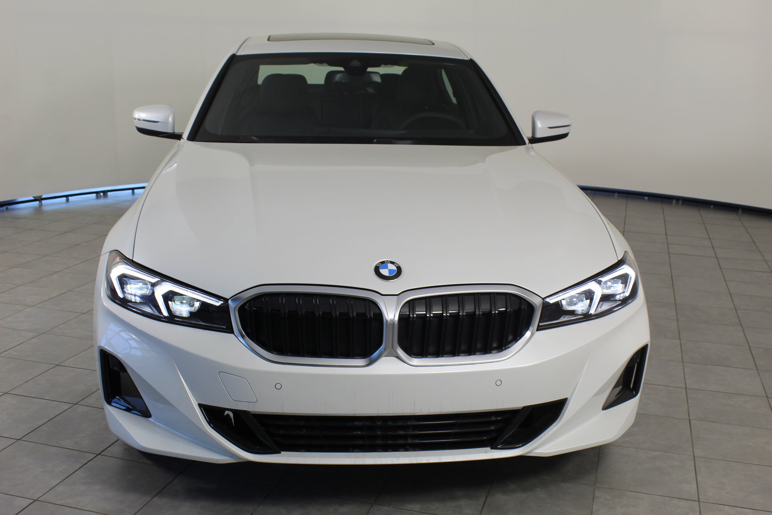 2025 Bmw 330i xDrive photo 3
